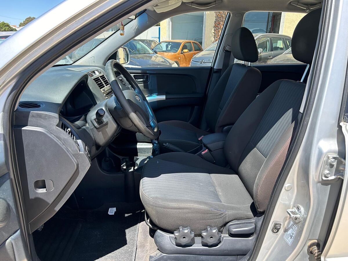 KIA SPORTAGE ACTIVE 2.0 2WD SPANISH LHD IN SPAIN 81000 MILES SUPERB 2008